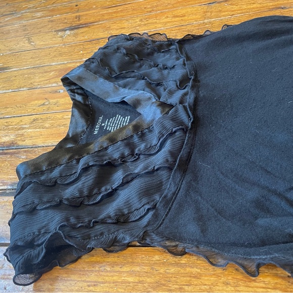 Gothic Ruffle Tank Top - Picture 4 of 4